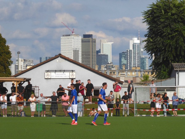 Sportplatz Mainzer Landstraße - Frankfurt/Main-Gallusviertel
