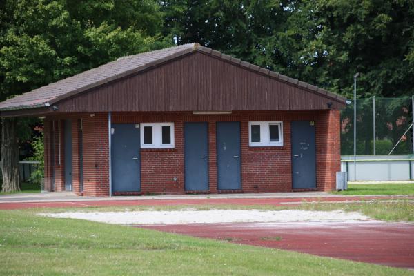 Schulsportplatz - Großheide