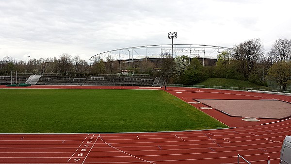 Stadion Festwiese - Stuttgart-Bad Cannstatt