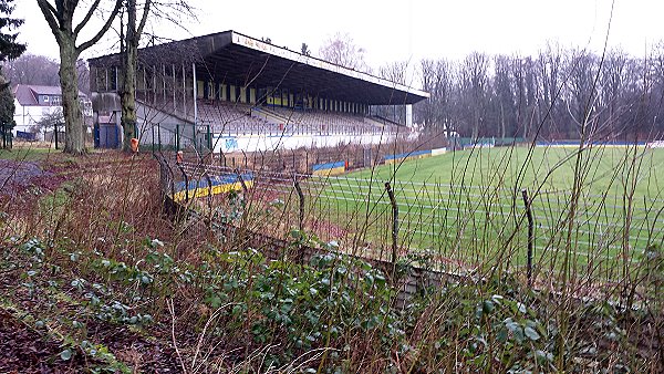 Stadion am Hermann-Löns-Weg - Solingen-Ohligs