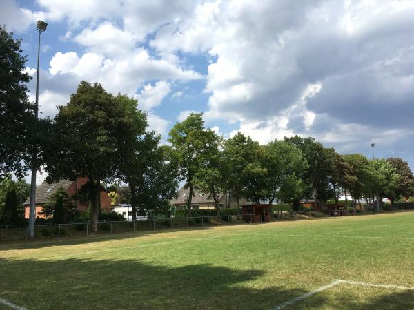 Sportplatz Groß Rheide - Groß Rheide
