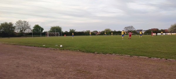 Sportplatz Dedensen - Seelze-Dedensen