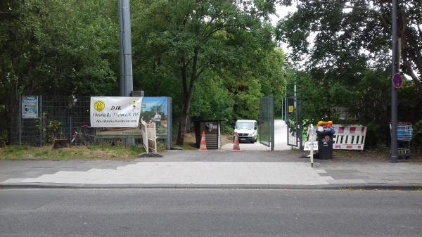 Sportplatz Wuppertaler Straße - Köln-Buchheim