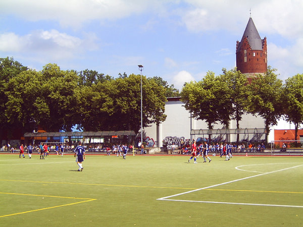 Sportplatz am Wasserturm - Bernau bei Berlin-Rehberge