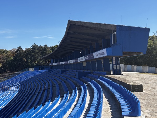 Omladinski stadion - Beograd-Karaburma