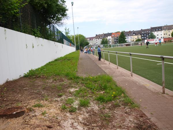 Eberhard-Piekenbrock-Stadion - Essen/Ruhr-Holsterhausen