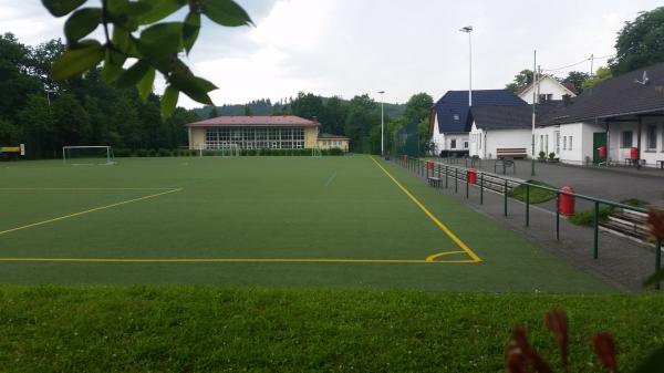 Sportplatz Moltkestraße - Kreuztal-Ernsdorf