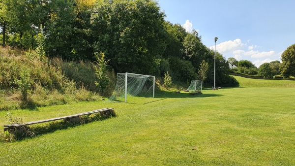 Herrmann-Well-Stadion Nebenplatz - Oberschweinbach-Günzlhofen