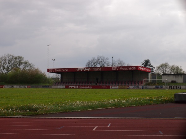 Sportzentrum Dünnefeld-Stadion - Meschede