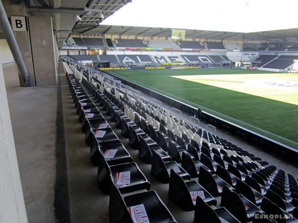 Asito Stadion - Almelo-Ossenkoppelerhoek