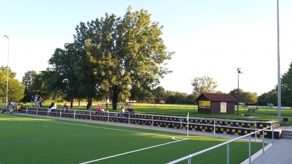 Carl-Bender-Sportanlage Platz 2 - Trebur-Geinsheim