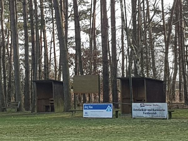 Dorfsportplatz - Polzow