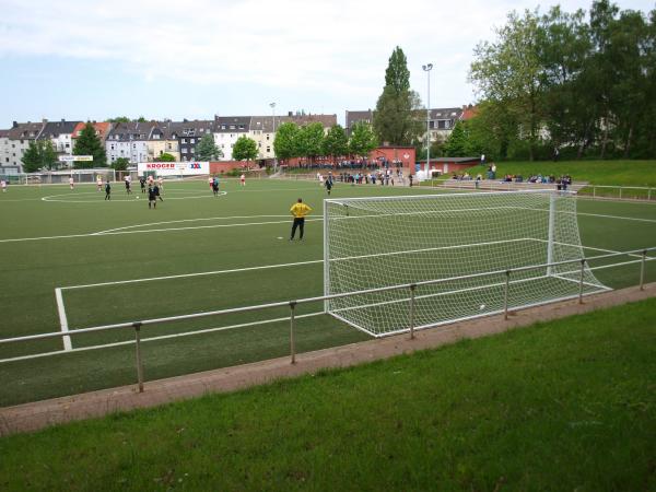 Eberhard-Piekenbrock-Stadion - Essen/Ruhr-Holsterhausen