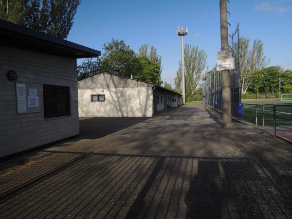 Sportplatz Am Zehntenhof - Wiesbaden-Schierstein