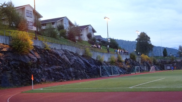 Kreklingen stadion - Balestrand