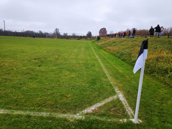 Sportanlage an der Bahnlinie - Nonnenhorn