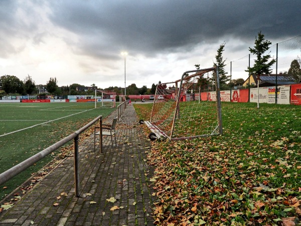 Sportplatz Tiroler Straße - Oberhausen/Rheinland-Dümpten