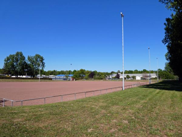 Rhein-Ahr-Stadion Nebenplatz - Sinzig
