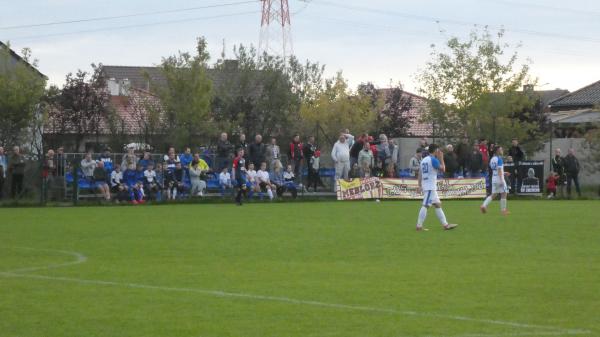 Boisko piłkarski w Kamionkach - Kamionki