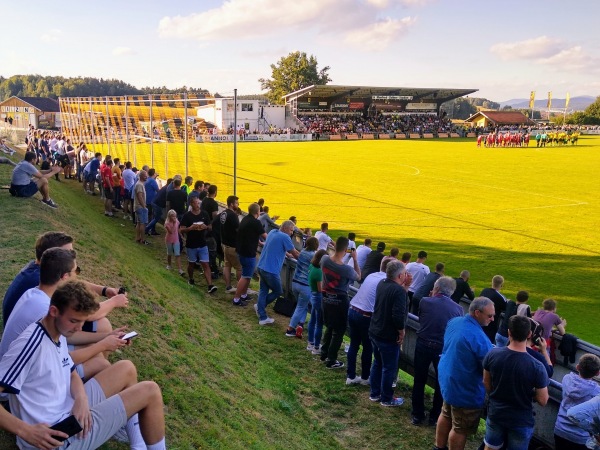 Manfred-Zollner-Stadion - Cham-Vilzing