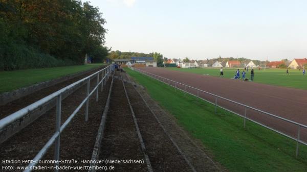 Sportanlage Petit-Couronne-Straße - Hannover-Ahlem