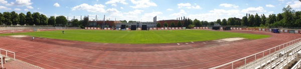 Stadion im Sportpark Luftschiffhafen - Potsdam