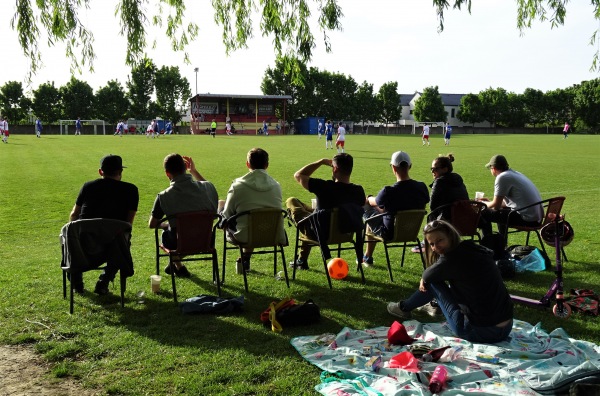 Futbalové ihrisko Záhorská Bystrica - Bratislava-Záhorská Bystrica