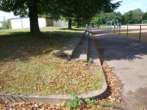 Sportplatz Heinrich-Strunk-Straße - Essen/Ruhr-Frohnhausen