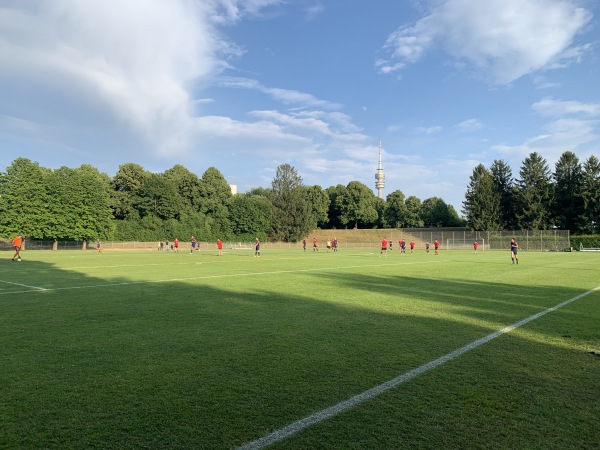 Zentrale Hochschulsportanlage Platz 8 - München-Milbertshofen-Am Hart