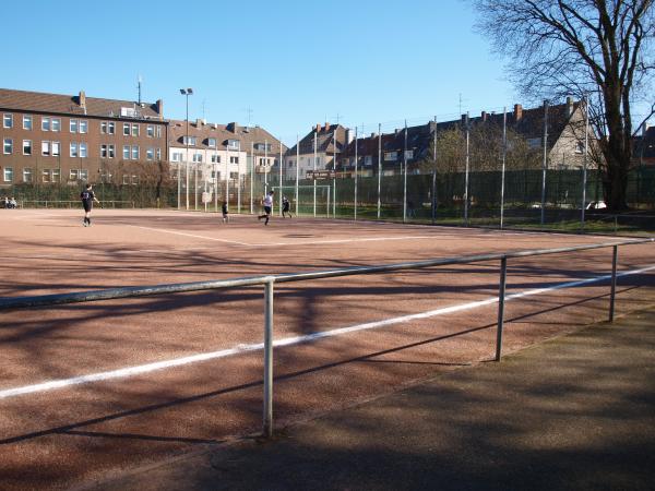 Sportplatz Serlostraße - Essen/Ruhr-Altendorf