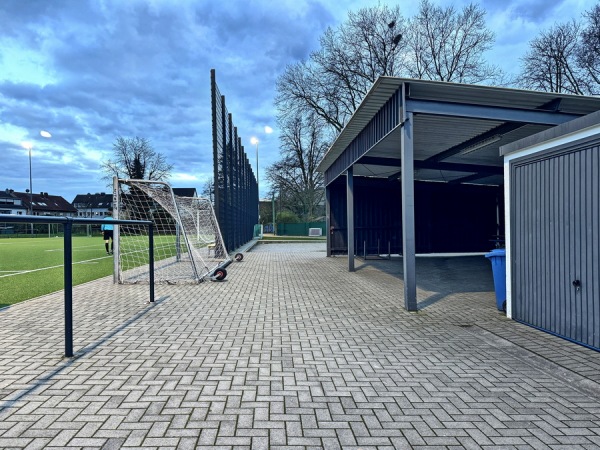 Fritz-Collet-Sportanlage Platz 2 - Oberhausen/Rheinland-Knappenviertel