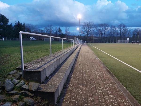 Sportanlage Am Roten Berg Platz 2 - Mühltal-Traisa