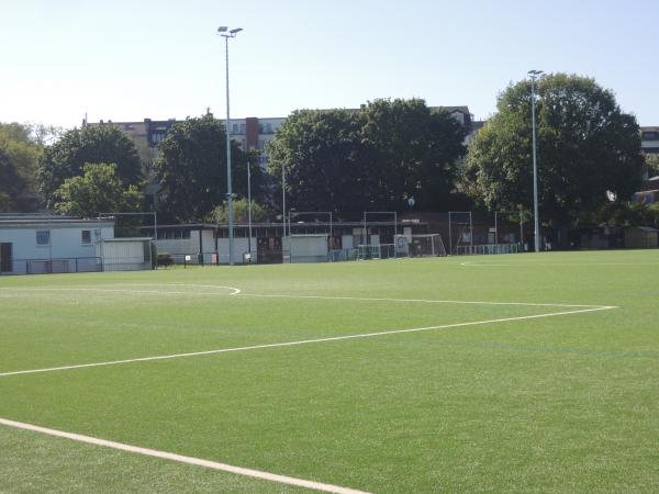Sportanlage Ginnheimer Landstraße Platz 2 - Frankfurt/Main-Bockenheim