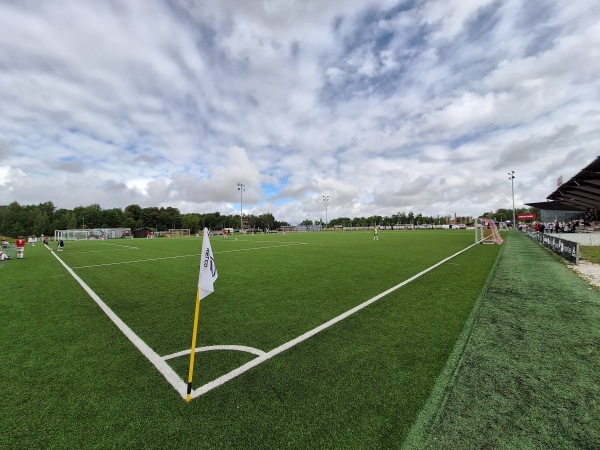 Holm Jalgpallipark - Tartu