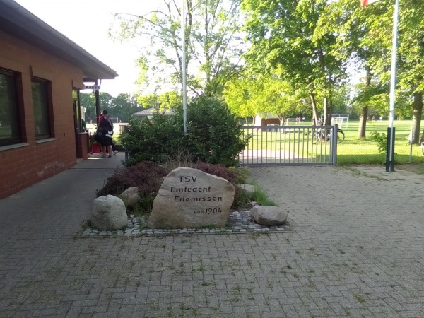 Stadion Am Mühlenberg - Edemissen