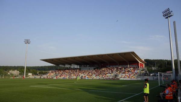 Stade Municipal de la Ville de Differdange - Déifferdeng-Uewerkuer (Differdange-Obercorn)