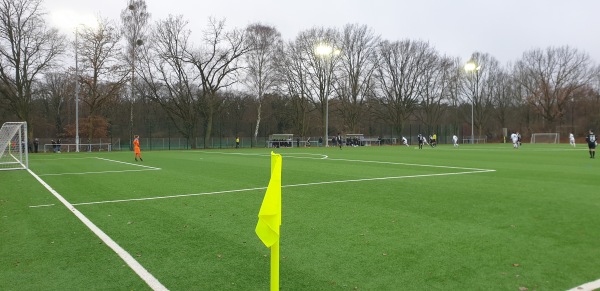 Hans-Rosenthal-Sportanlage Platz 5 - Berlin-Charlottenburg