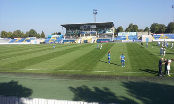Stadionul Dacia - Speia