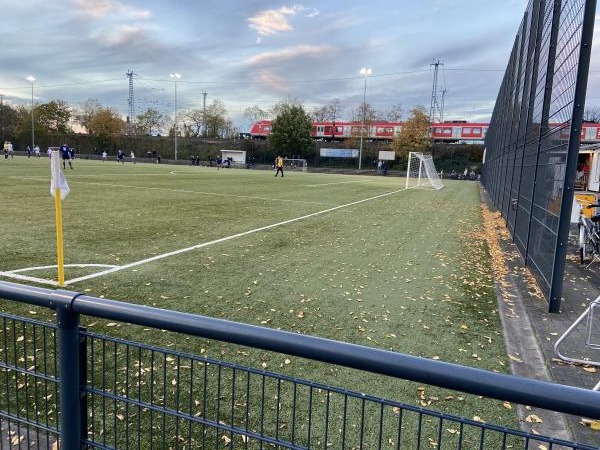 Sportplatz Seeheimer Weg - Düsseldorf-Oberbilk