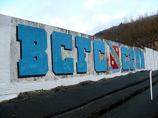 Ffordd Farrar y Stadiwm - Bangor, Gwynedd