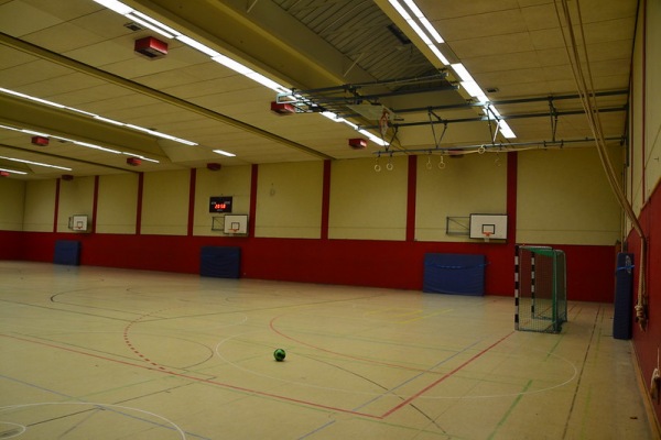 Sporthalle der Gewerblichen Bildungsanstalten Bonn - Bonn
