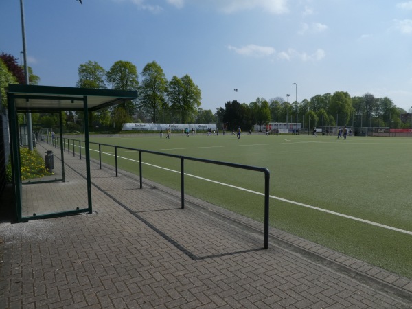 Bezirkssportanlage Am Krausen Bäumchen Platz 2 - Essen/Ruhr-Bergerhausen