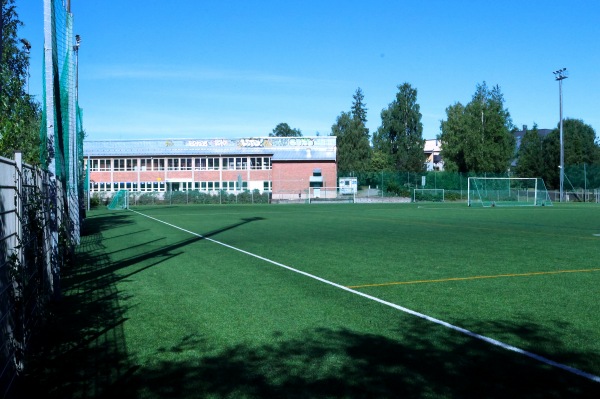 Lukion tekonurmi - Järvenpää