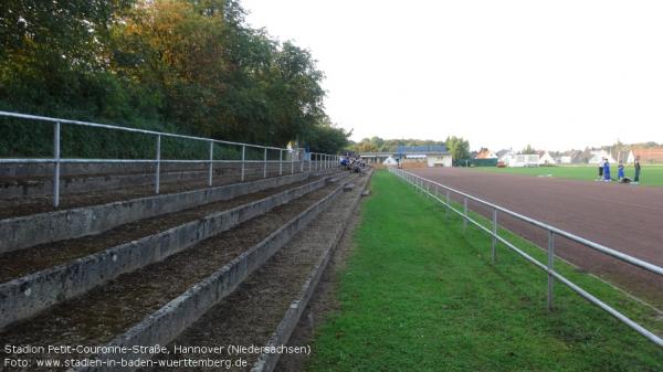 Sportanlage Petit-Couronne-Straße - Hannover-Ahlem