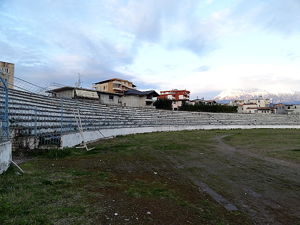Stadiumi Tomori - Berat