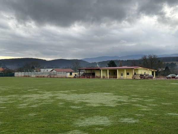 Futbalové ihrisko Klátova Nová Ves - Klátova Nová Ves