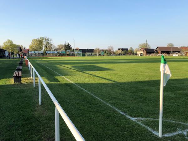 Sportanlage Hauptstraße - Dissen-Striesow