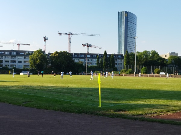 Bezirkssportanlage Windscheidstraße - Düsseldorf-Düsseltal
