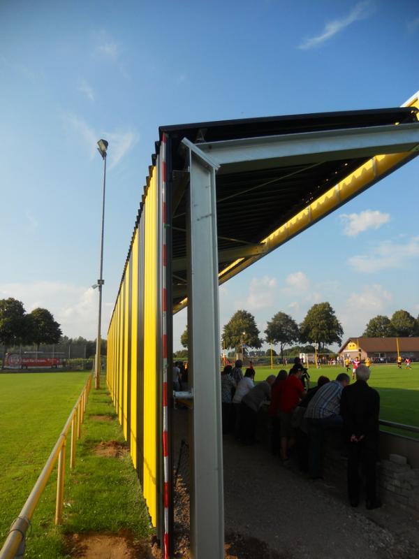 Stadion Düffelsmühle - Kalkar/Rhein-Mühlenhof