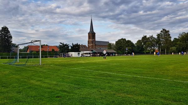 Sportplatz Kirchweg - Titz-Jackerath